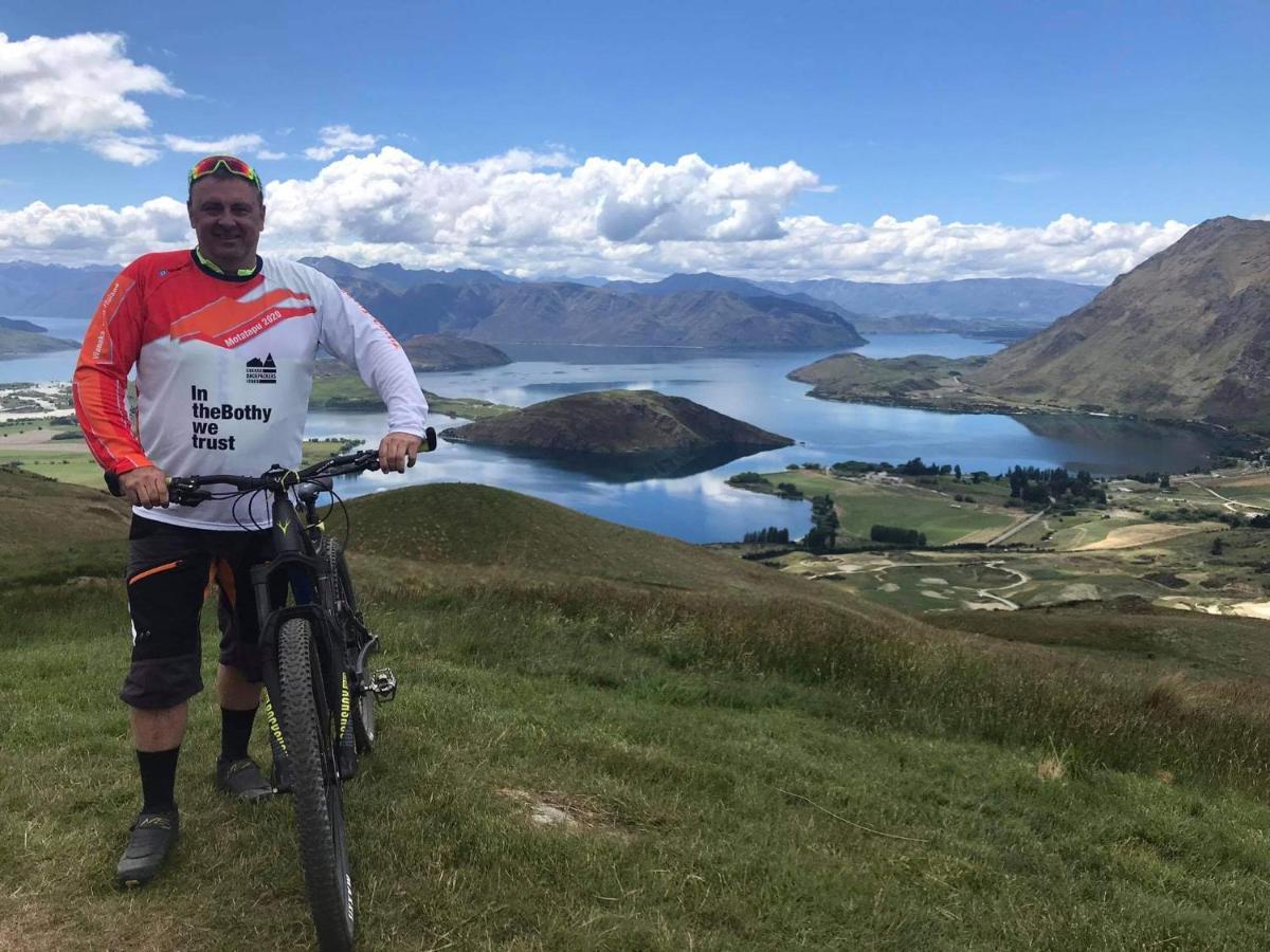 Wanaka Backpackers Bothy Hostel Bagian luar foto