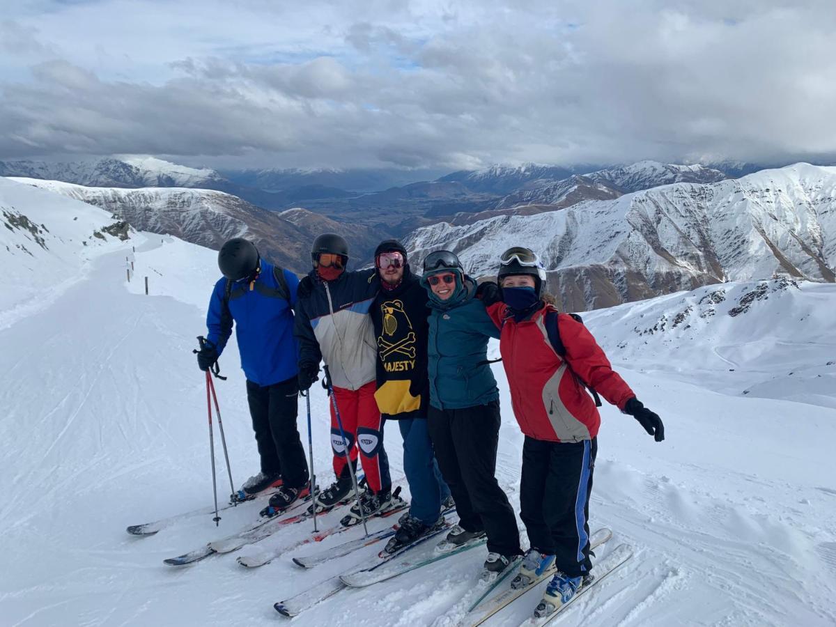 Wanaka Backpackers Bothy Hostel Bagian luar foto